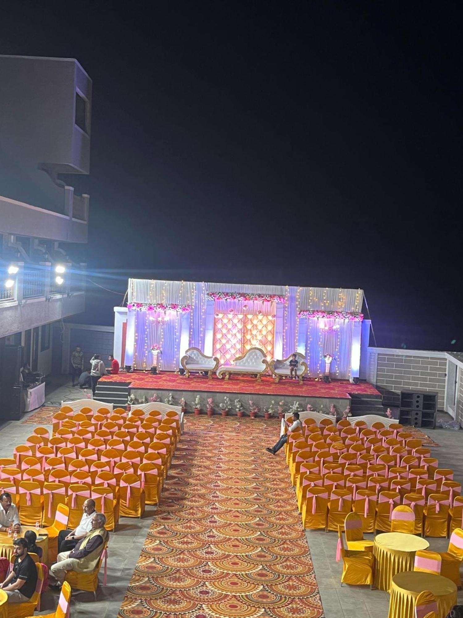 The Saroja Grand Villa Resort Bapane Экстерьер фото